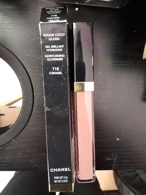 reviews of 716 CARAMEL, a CHANEL ROUGE COCO GLOSS